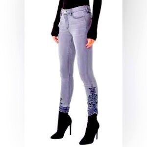 LVPL by Liverpool Kayden Ankle Embroidered Gray Denim Slim Jeans Size 29 / 8 EUC